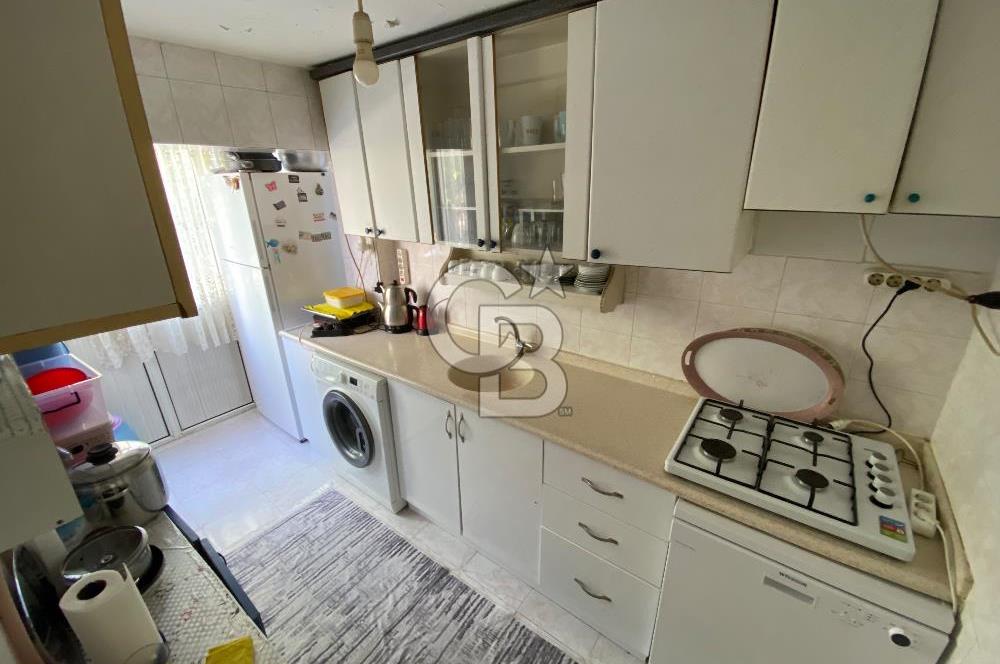 Karşıyaka Cumhuriyet Mahallesinde 2+1 Satılık Daire