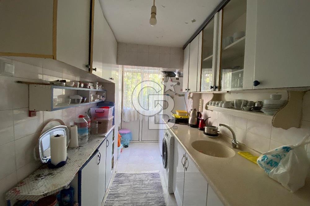 Karşıyaka Cumhuriyet Mahallesinde 2+1 Satılık Daire