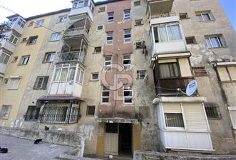 Karşıyaka Cumhuriyet Mahallesinde 2+1 Satılık Daire