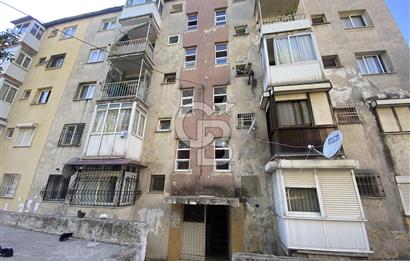 Karşıyaka Cumhuriyet Mahallesinde 2+1 Satılık Daire