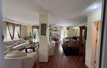 Bağımsız ve özel bir villa; size huzuru, konforu ve eşsiz deniz manzarasını sunuyor