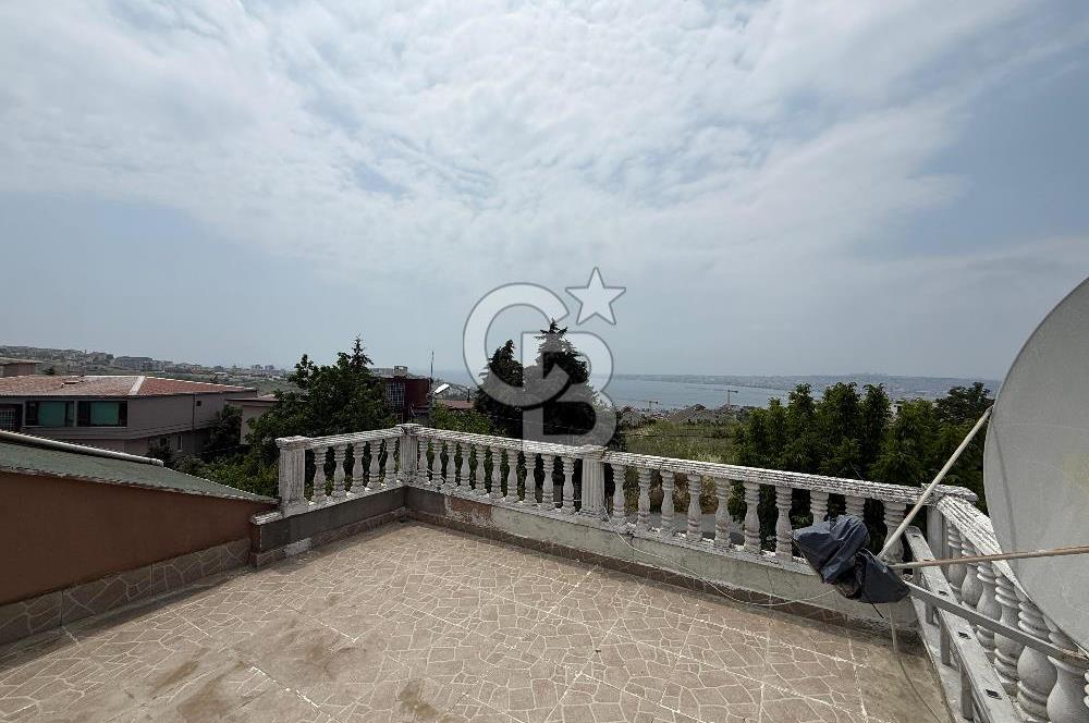 Bağımsız ve özel bir villa; size huzuru, konforu ve eşsiz deniz manzarasını sunuyor