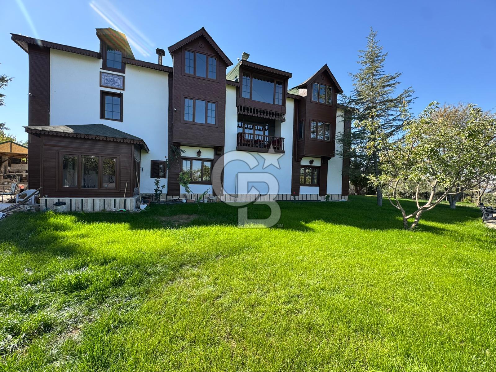 COLDWELL BANKER SAFİR'den KİRALIK EMSALSİZ TİCARİ KONAK