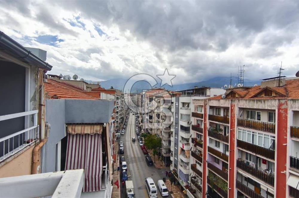 Çaybaşı Caddesi Üzeri Geniş Teraslı Şömineli 3+1 Satılık Daire