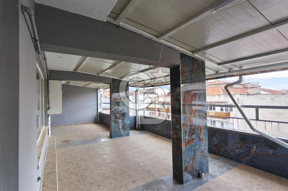 Çaybaşı Caddesi Üzeri Geniş Teraslı Şömineli 3+1 Satılık Daire