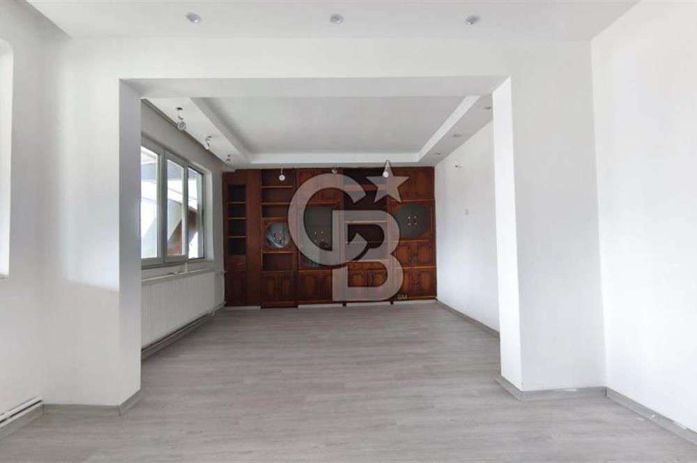 Çaybaşı Caddesi Üzeri Geniş Teraslı Şömineli 3+1 Satılık Daire