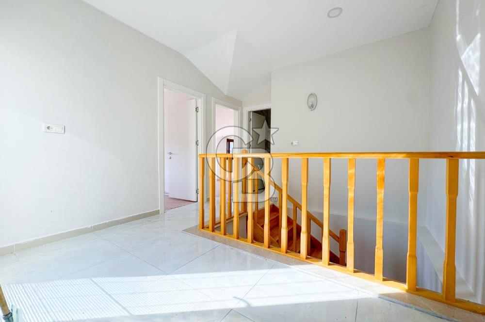 BAGDAT CADDESİNE YAKIN SUADİYEDE DUBLEKS DAİRE
