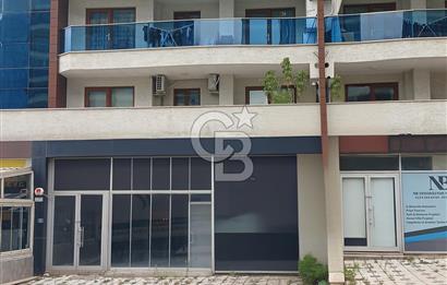 CB  EVEREST'TEN CADDE ÜSTÜ TABELA DEGERİ YÜKSEK KİRALIK DÜKKAN