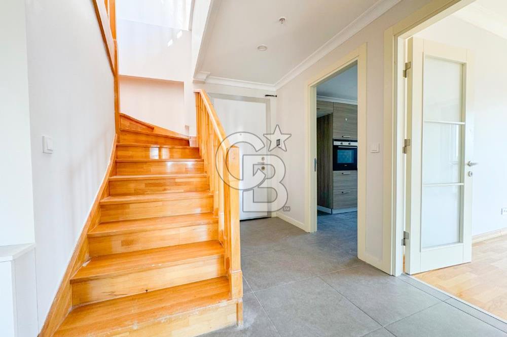BAGDAT CADDESİNE YAKIN SUADİYEDE DUBLEKS DAİRE