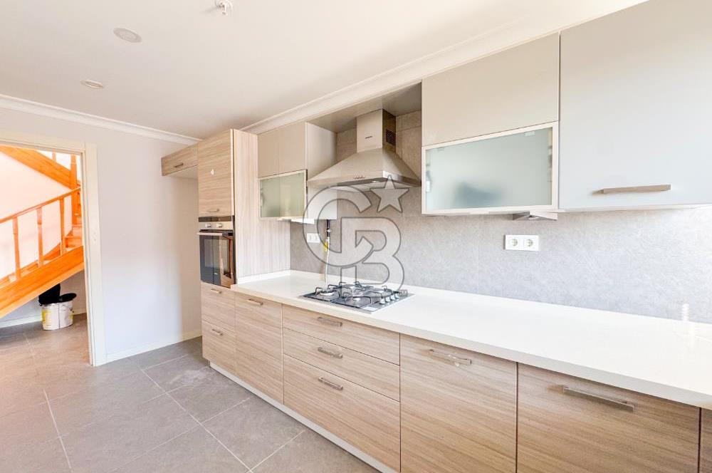 BAGDAT CADDESİNE YAKIN SUADİYEDE DUBLEKS DAİRE