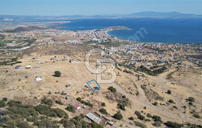 ÇANDARLI DA MUHTEŞEM DENİZ MANZARALI YATIRIMLIK ARSA