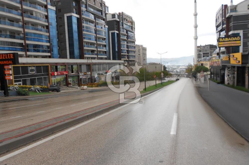 CB  EVEREST'TEN CADDE ÜSTÜ TABELA DEGERİ YÜKSEK KİRALIK DÜKKAN