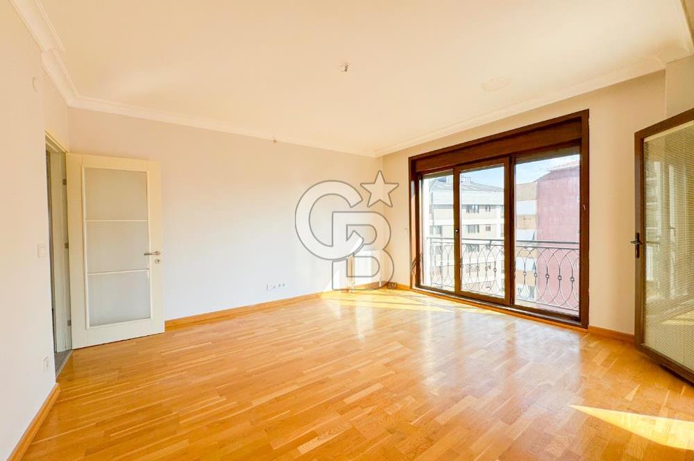 BAGDAT CADDESİNE YAKIN SUADİYEDE DUBLEKS DAİRE