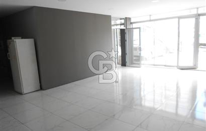 CB  EVEREST'TEN CADDE ÜSTÜ TABELA DEGERİ YÜKSEK KİRALIK DÜKKAN