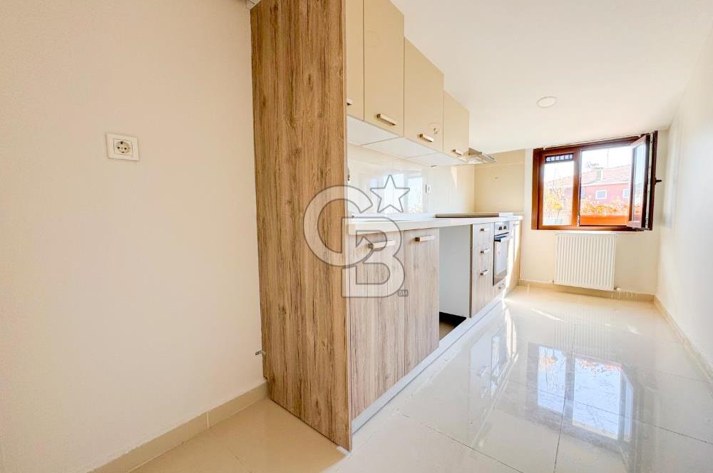 BAGDAT CADDESİNE YAKIN SUADİYEDE DUBLEKS DAİRE