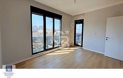 CB FARK'tan Denize 200 Metre Lüks Geniş Bahçeli Villa