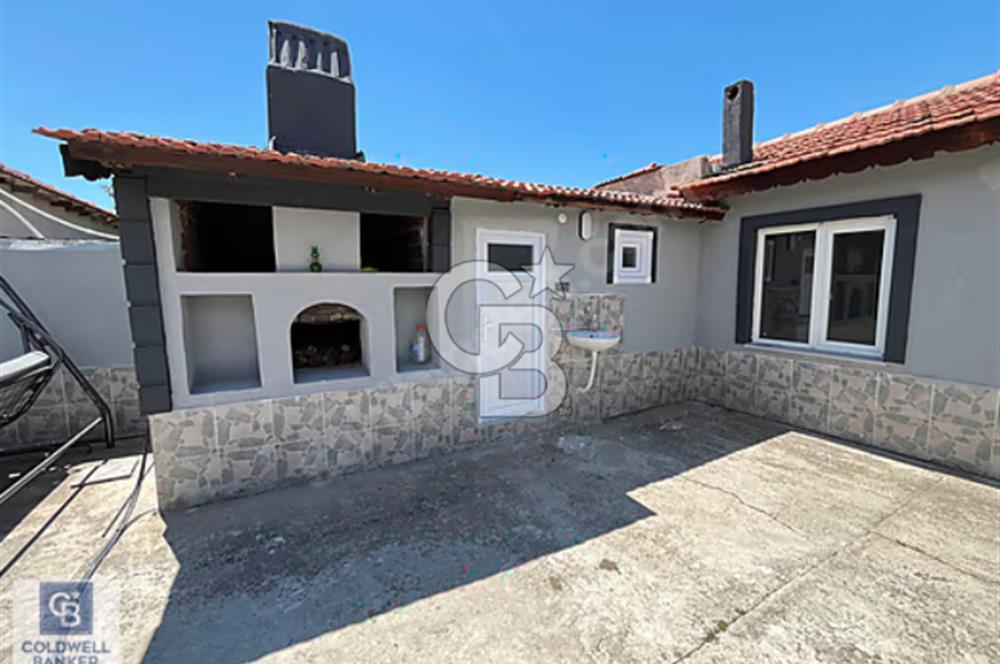 Burhaniye Börezlide Sahile Yakın, 2 Müstakil Evli Satılık Mülk