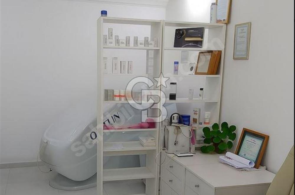 REŞAT NURİ SOKAKTA FIRSAT DÜKKAN