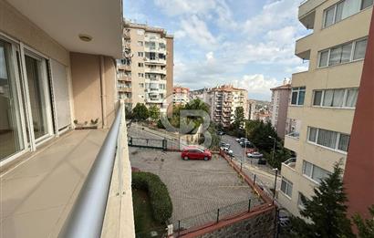 Bayraklı Körfez Mahallesi Güvenlikli Sitede Kiralık 4+1 Daire