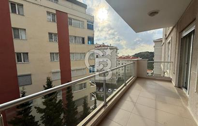 Bayraklı Körfez Mahallesi Güvenlikli Sitede Kiralık 4+1 Daire