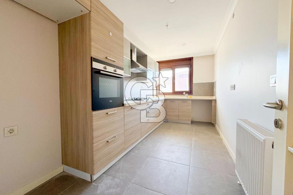BAGDAT CADDESİNE YAKIN SUADİYEDE DUBLEKS DAİRE