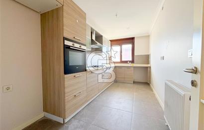 BAGDAT CADDESİNE YAKIN SUADİYEDE DUBLEKS DAİRE