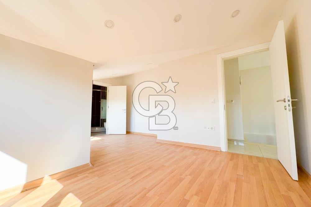 BAGDAT CADDESİNE YAKIN SUADİYEDE DUBLEKS DAİRE
