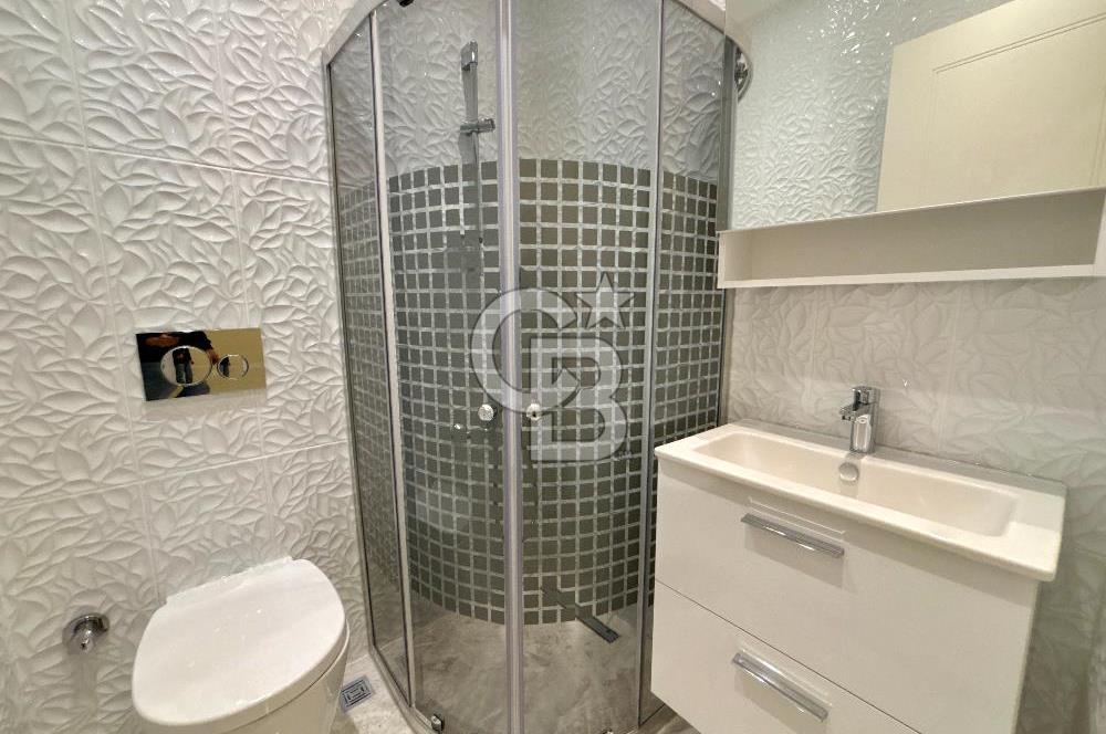 CADDEBOSTAN SAHİLDE FULL DENİZ MANZARALI 380m2 7+2 BAHÇE DUBLEKS