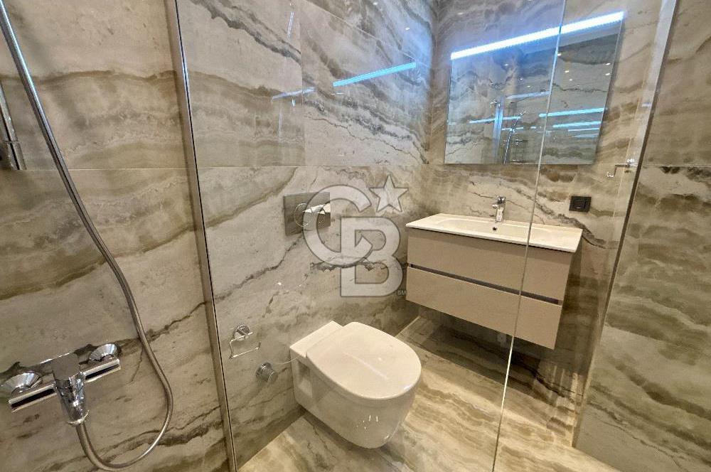 CADDEBOSTAN SAHİLDE FULL DENİZ MANZARALI 380m2 7+2 BAHÇE DUBLEKS