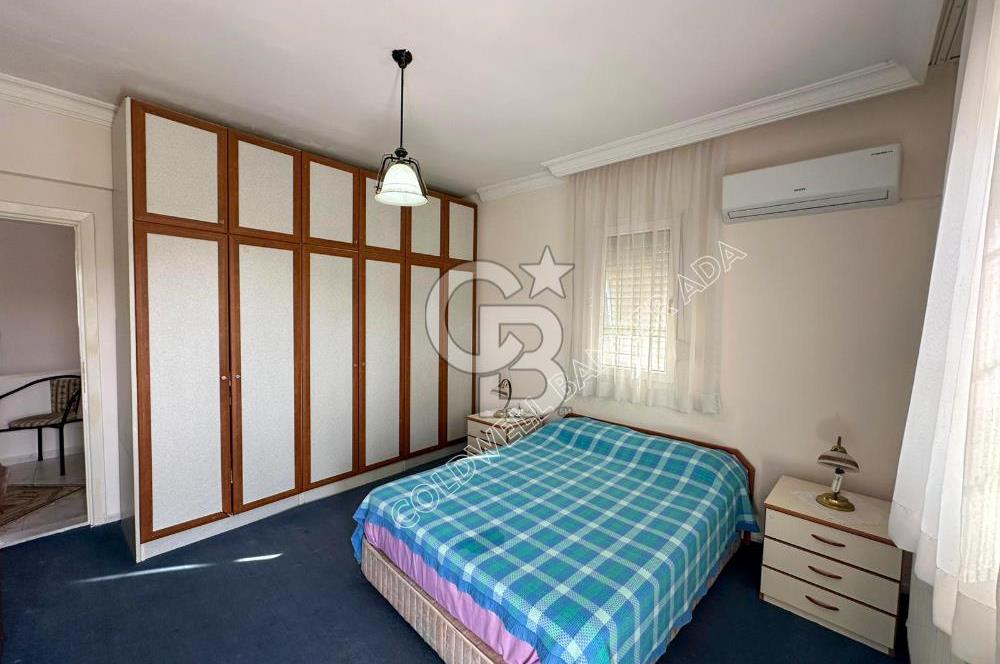 Kuşadası Rüya Villaları'nda Geniş Teraslı Satılık Villa!