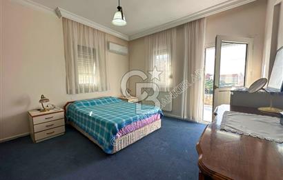 Kuşadası Rüya Villaları'nda Geniş Teraslı Satılık Villa!