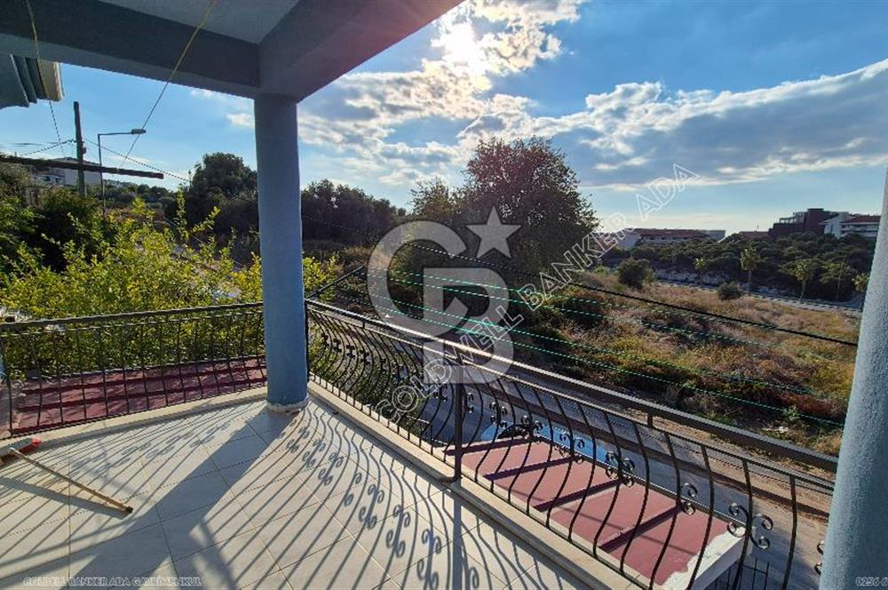 Kuşadası Rüya Villaları'nda Geniş Teraslı Satılık Villa!