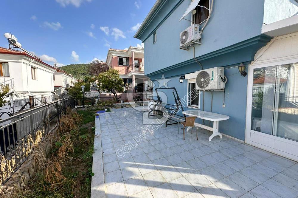 Kuşadası Rüya Villaları'nda Geniş Teraslı Satılık Villa!