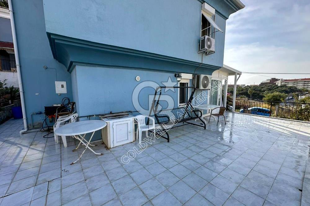 Kuşadası Rüya Villaları'nda Geniş Teraslı Satılık Villa!