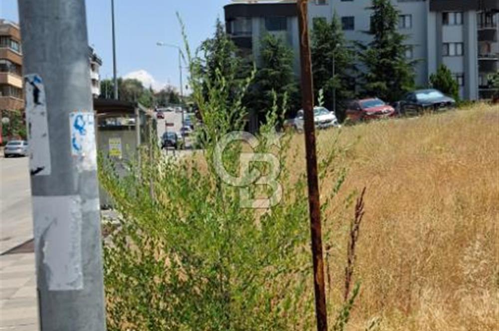 BİRLİK MAHALLESİNDE BAHÇELİ BAKIMLI FERAH 3+1 DAİRE