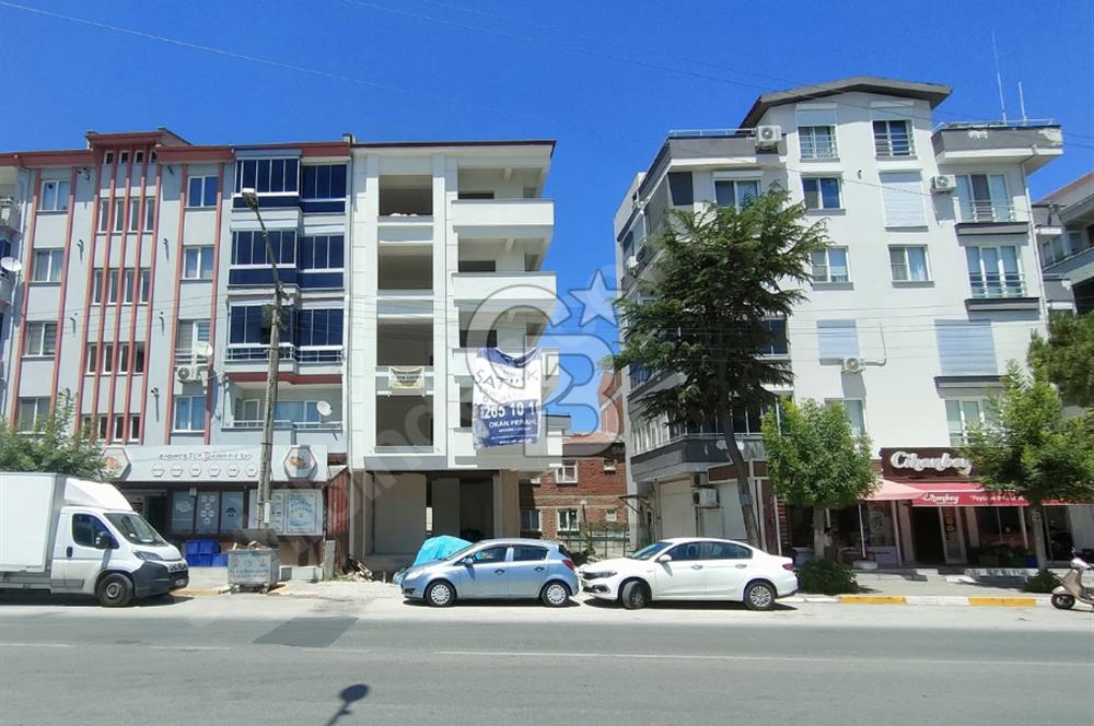 CB KiNG'DEN CENGİZ TOPEL CADDESİNDE 2+1 SATILIK SIFIR DAİRE