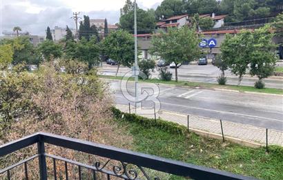 C.B SMYRNA DAN ÇEŞME MUSALLA DA 3+1 SATILIK DAİRE