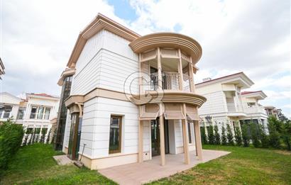EMLAK KONUT FLORYA EVLERİ'NDE TAM MÜSTAKİL LÜKS VİLLA