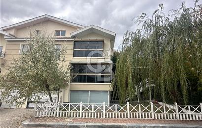 GÖLBAŞI TULUMTAŞ ELİTLER SİTESİNDE 5+2 SATILIK VİLLA
