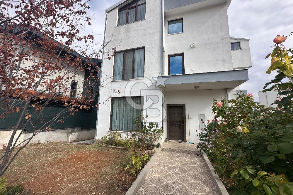 ÇAYYOLU PARK CADDESİ NDE 7+2 SATILIK VİLLA
