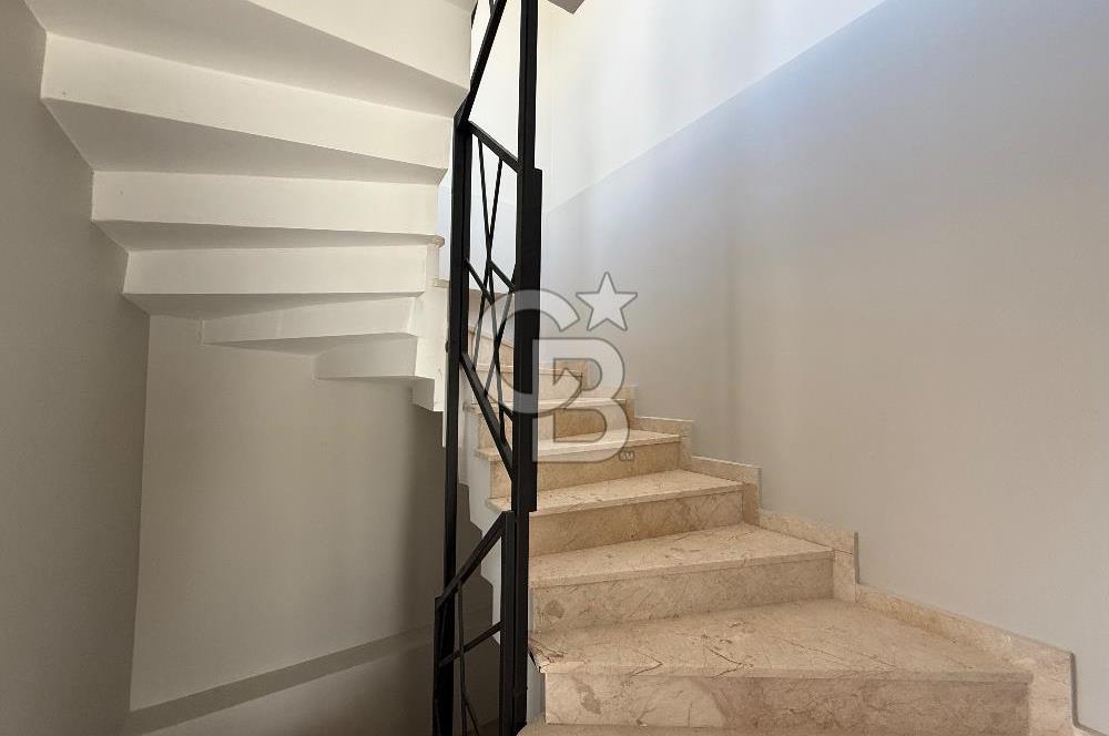 Çanakkale,Güzelyalıda Denize Yakın Doğayla İçiçe İkiz  4+1 Villa