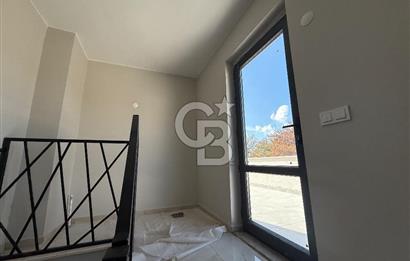 Çanakkale,Güzelyalıda Denize Yakın Doğayla İçiçe İkiz  4+1 Villa