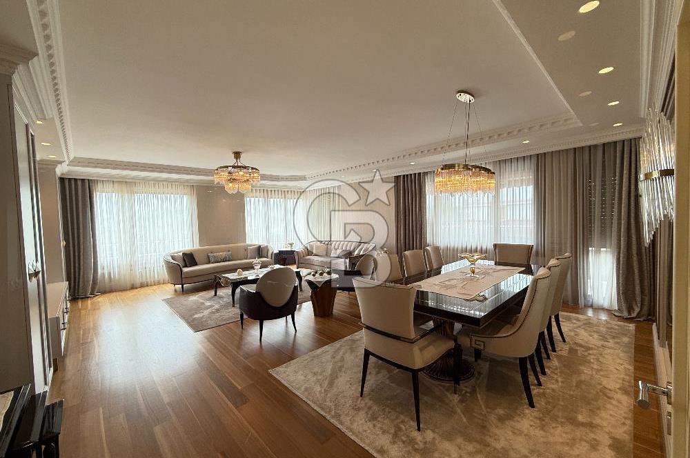 FLORYA'DA DENİZ MANZARALI LÜX DEKORASYONLU GENİŞ DAİRE