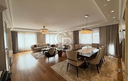 FLORYA'DA DENİZ MANZARALI LÜX DEKORASYONLU GENİŞ DAİRE