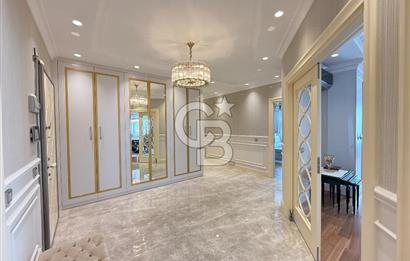 FLORYA'DA DENİZ MANZARALI LÜX DEKORASYONLU GENİŞ DAİRE