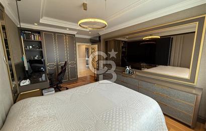 FLORYA'DA DENİZ MANZARALI LÜX DEKORASYONLU GENİŞ DAİRE