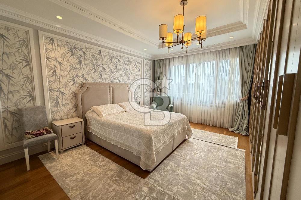 FLORYA'DA DENİZ MANZARALI LÜX DEKORASYONLU GENİŞ DAİRE