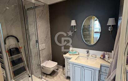 FLORYA'DA DENİZ MANZARALI LÜX DEKORASYONLU GENİŞ DAİRE