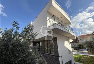 Çanakkale,Güzelyalıda Denize Yakın Doğayla İçiçe İkiz  4+1 Villa