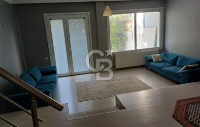 Geniş ferah bahçeli satılık villa